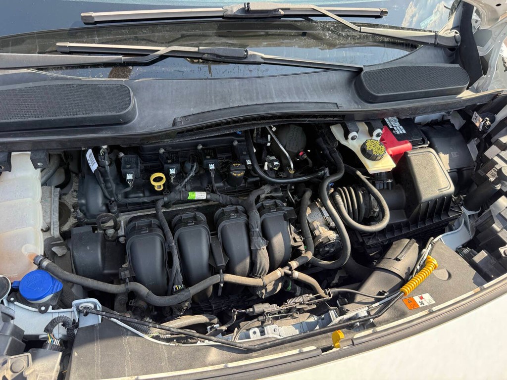 Ford Transit Connect Van Vehicle Full-screen Gallery Image 29