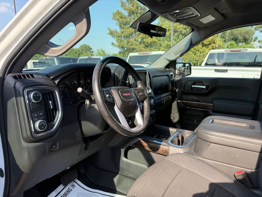 GMC Sierra 1500 Vehicle Full-screen Gallery Image 06