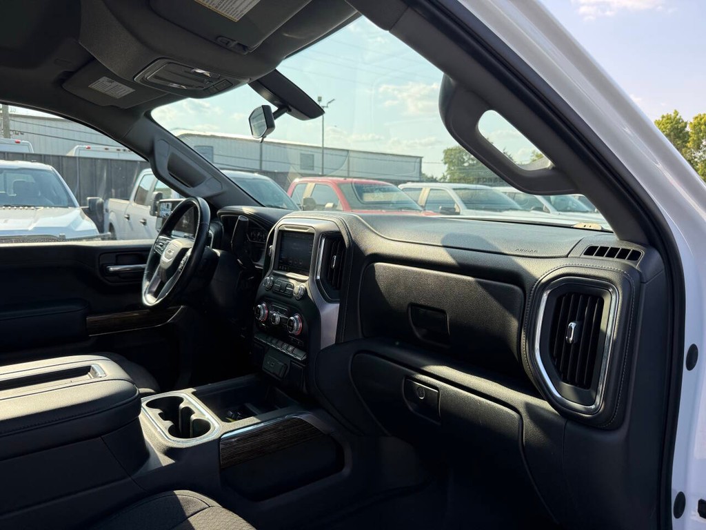 GMC Sierra 1500 Vehicle Full-screen Gallery Image 09