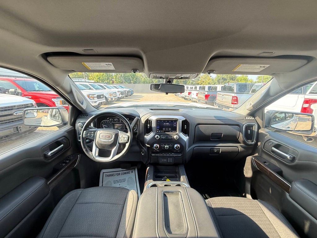 GMC Sierra 1500 Vehicle Full-screen Gallery Image 18