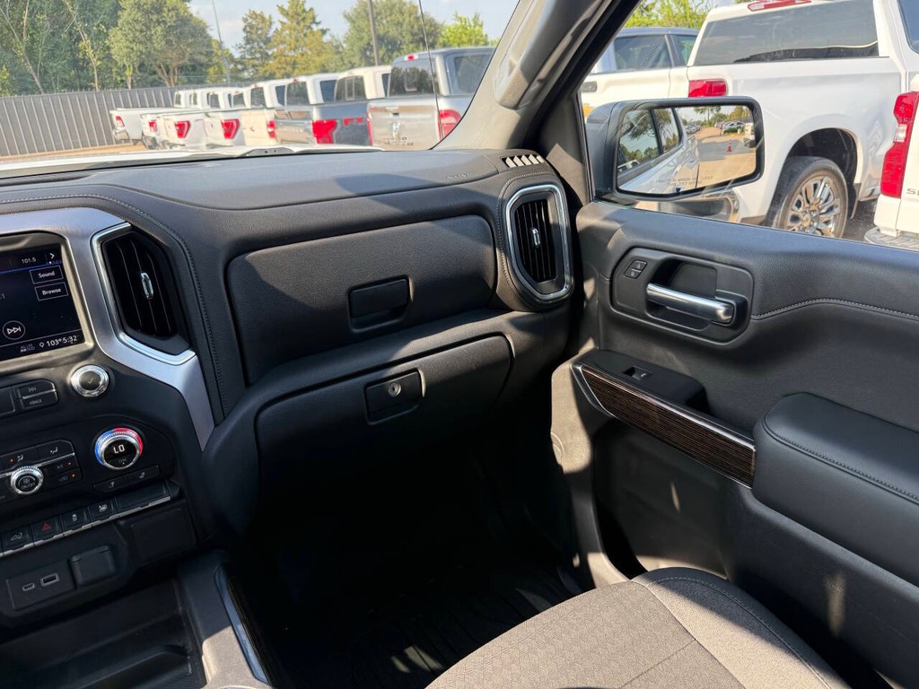 GMC Sierra 1500 Vehicle Full-screen Gallery Image 20