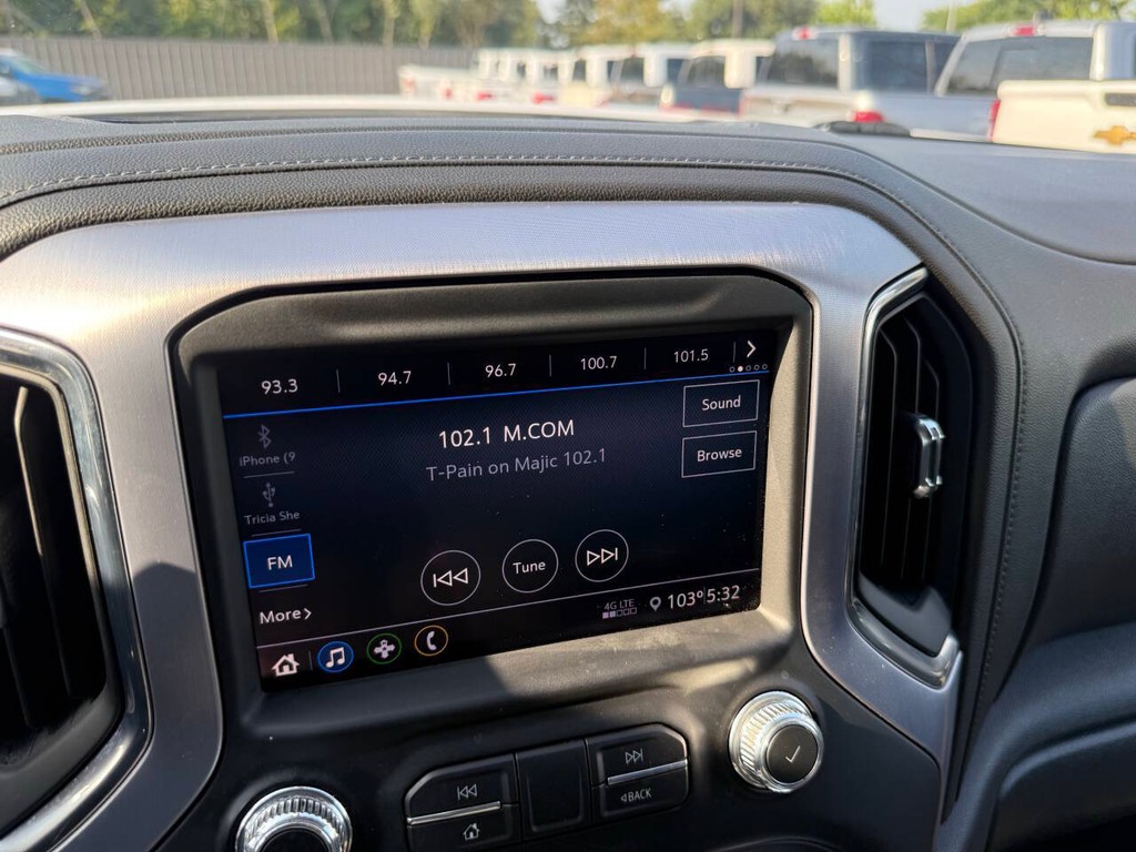 GMC Sierra 1500 Vehicle Full-screen Gallery Image 25