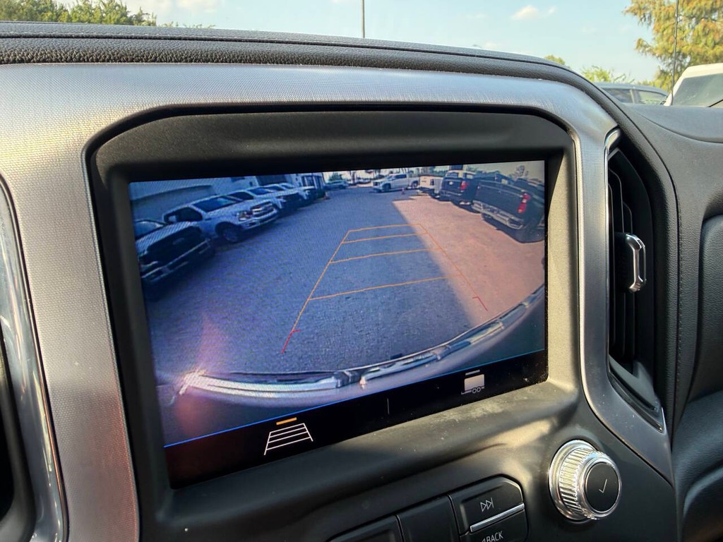 GMC Sierra 1500 Vehicle Full-screen Gallery Image 26