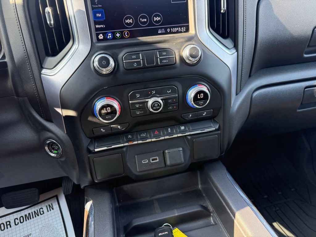 GMC Sierra 1500 Vehicle Full-screen Gallery Image 28