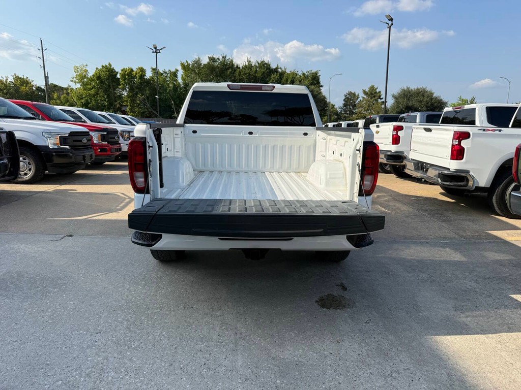 GMC Sierra 1500 Vehicle Full-screen Gallery Image 37