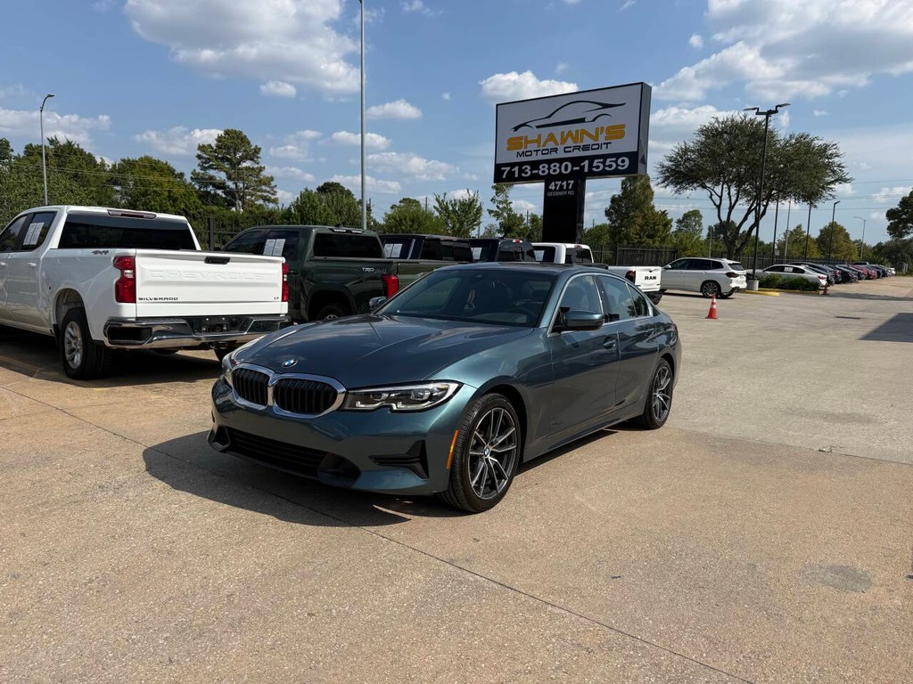 BMW 3 Series Vehicle Full-screen Gallery Image 03