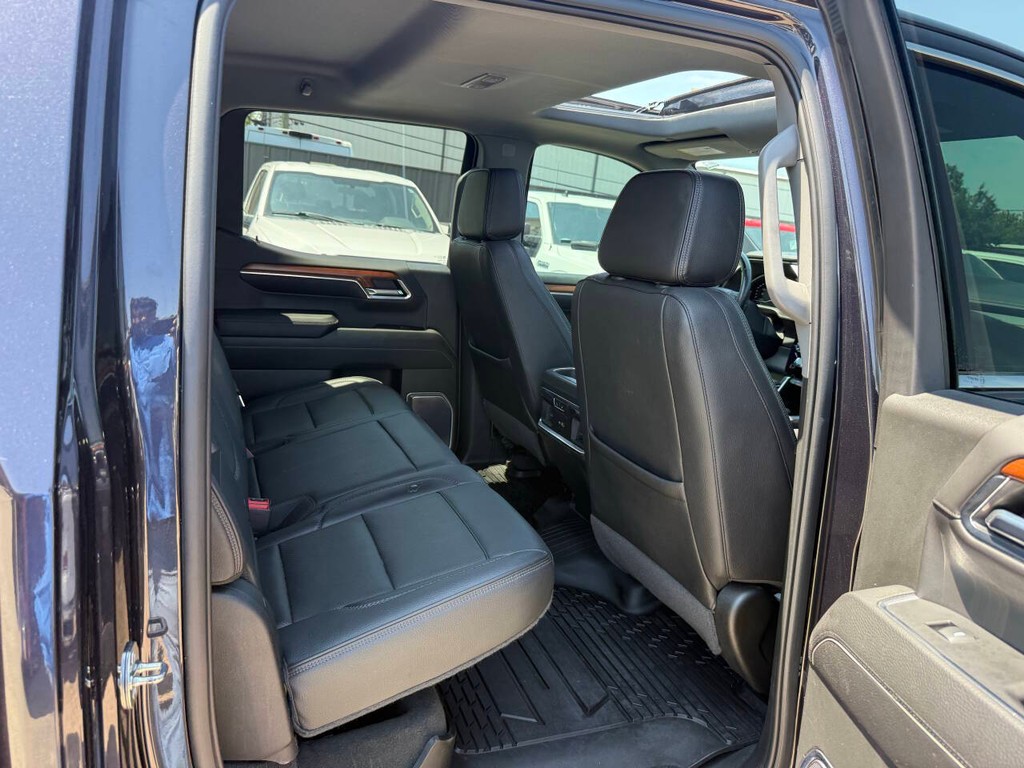 GMC Sierra 1500 Vehicle Full-screen Gallery Image 15