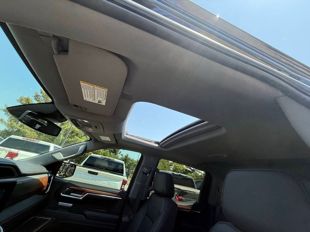 GMC Sierra 1500 Vehicle Full-screen Gallery Image 31