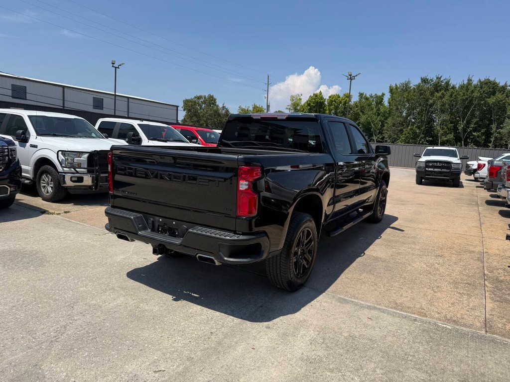 Chevrolet Silverado 1500 Vehicle Full-screen Gallery Image 05