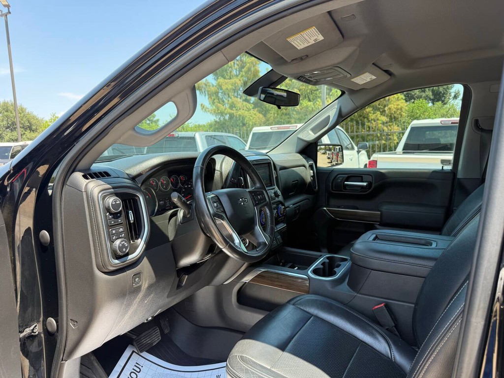 Chevrolet Silverado 1500 Vehicle Full-screen Gallery Image 06