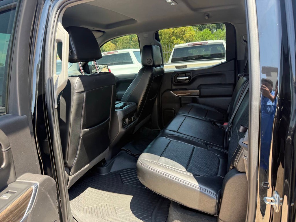 Chevrolet Silverado 1500 Vehicle Full-screen Gallery Image 13