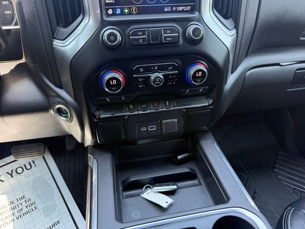 Chevrolet Silverado 1500 Vehicle Full-screen Gallery Image 29