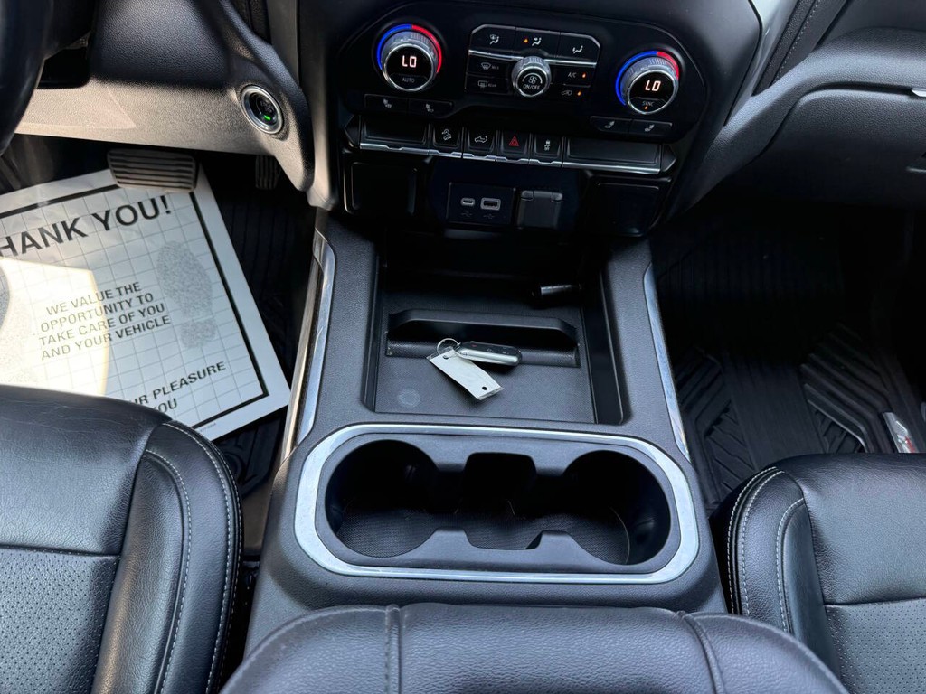 Chevrolet Silverado 1500 Vehicle Full-screen Gallery Image 30