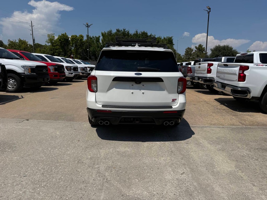 Ford Explorer Vehicle Full-screen Gallery Image 46
