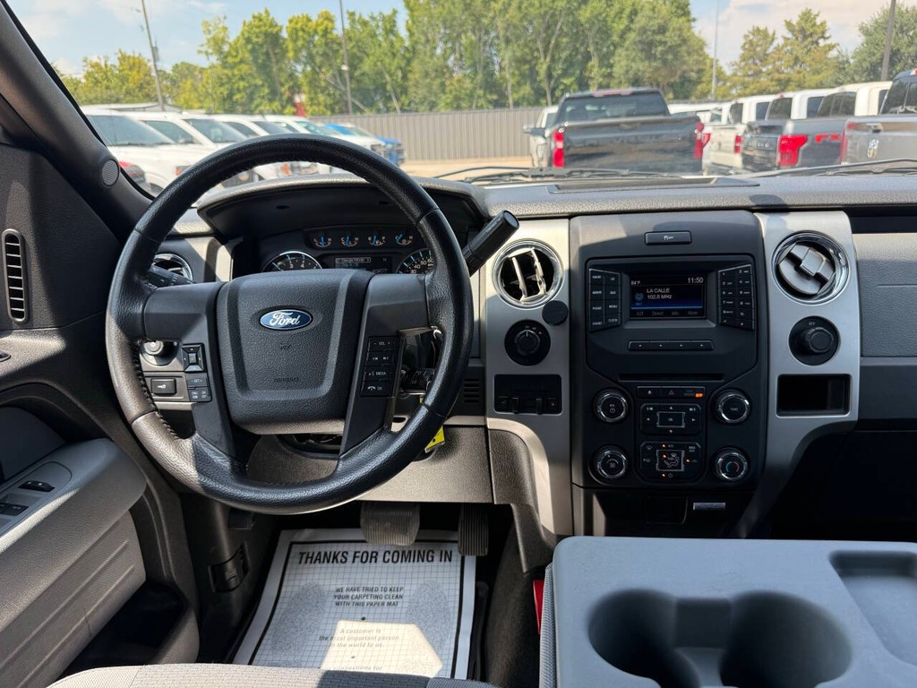 Ford F-150 Vehicle Full-screen Gallery Image 21