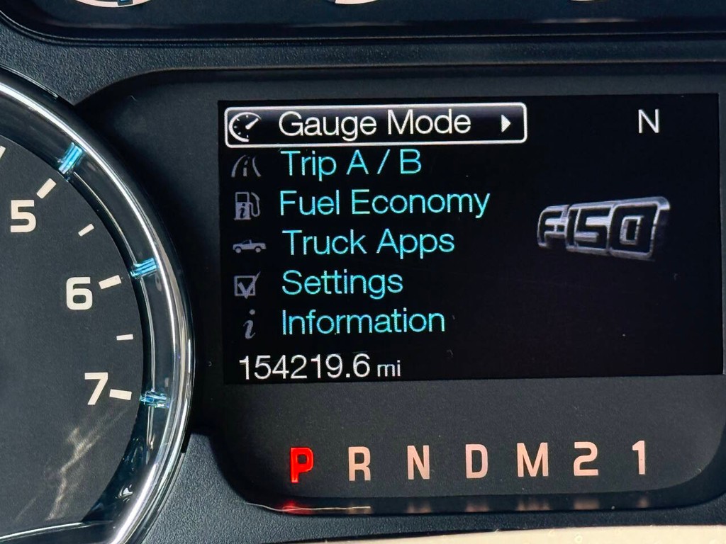 Ford F-150 Vehicle Full-screen Gallery Image 32