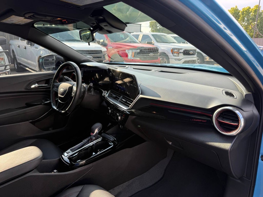 Chevrolet Trax Vehicle Full-screen Gallery Image 09