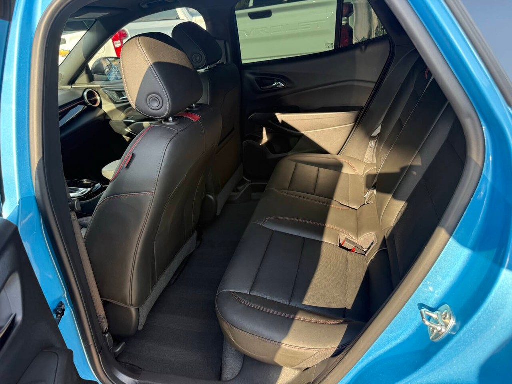Chevrolet Trax Vehicle Full-screen Gallery Image 13