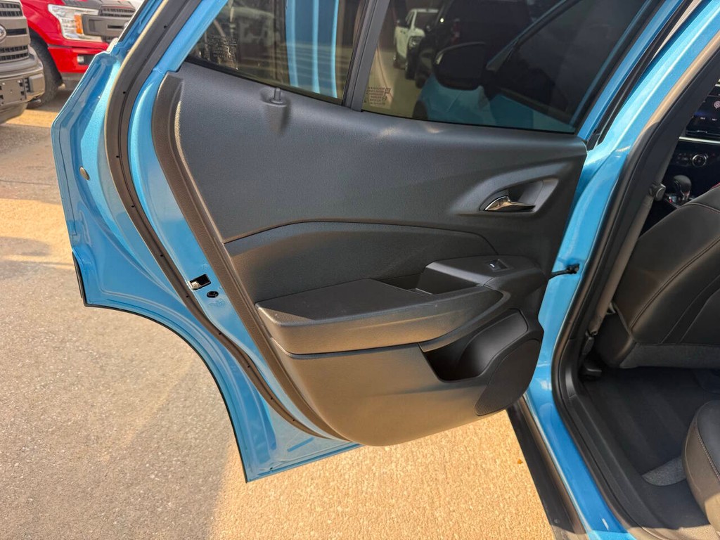 Chevrolet Trax Vehicle Full-screen Gallery Image 14