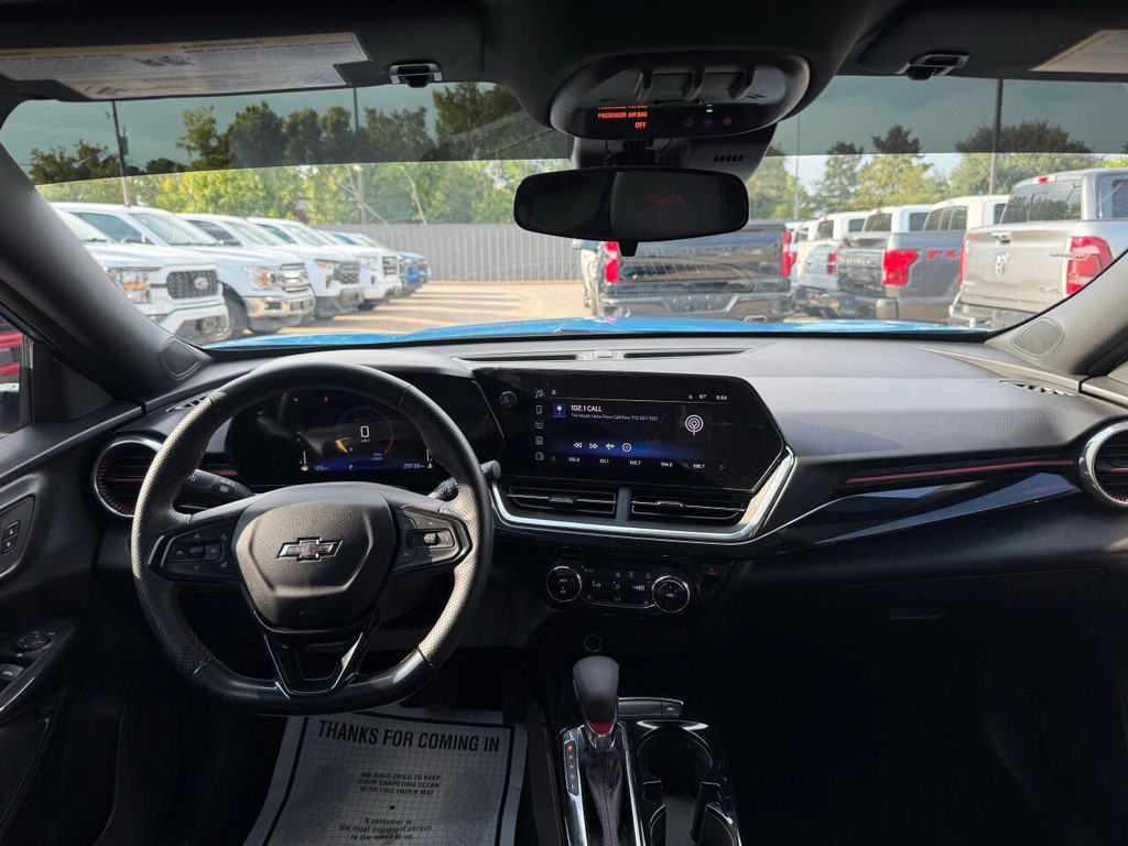 Chevrolet Trax Vehicle Full-screen Gallery Image 17