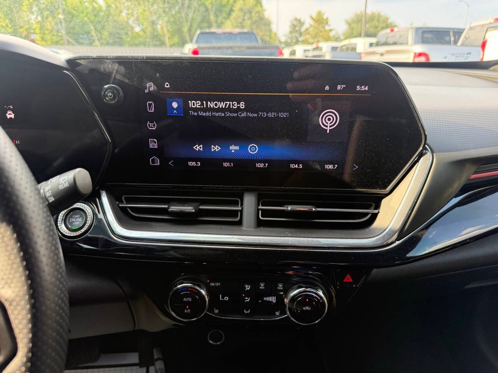 Chevrolet Trax Vehicle Full-screen Gallery Image 24