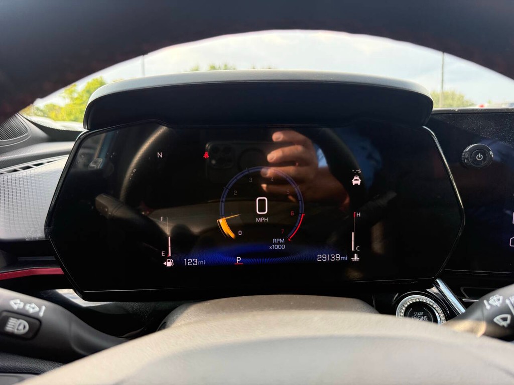 Chevrolet Trax Vehicle Full-screen Gallery Image 31