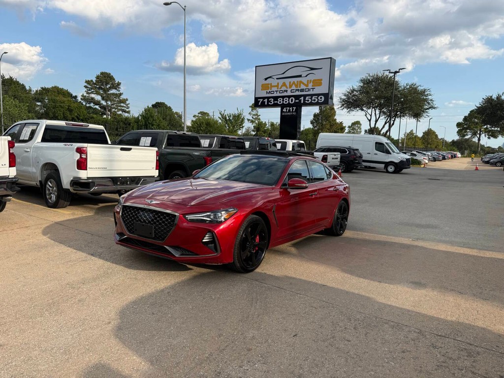 Genesis G70 Vehicle Full-screen Gallery Image 03