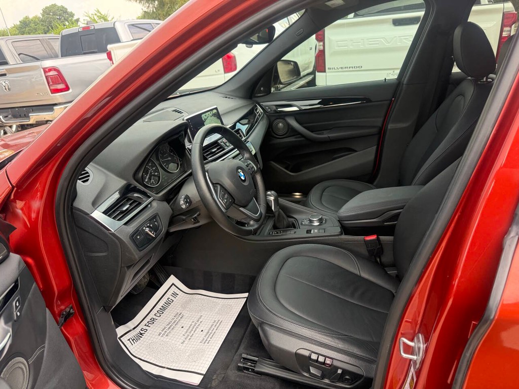 BMW X1 Vehicle Full-screen Gallery Image 07
