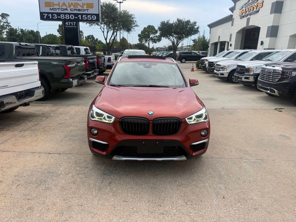 BMW X1 Vehicle Full-screen Gallery Image 39