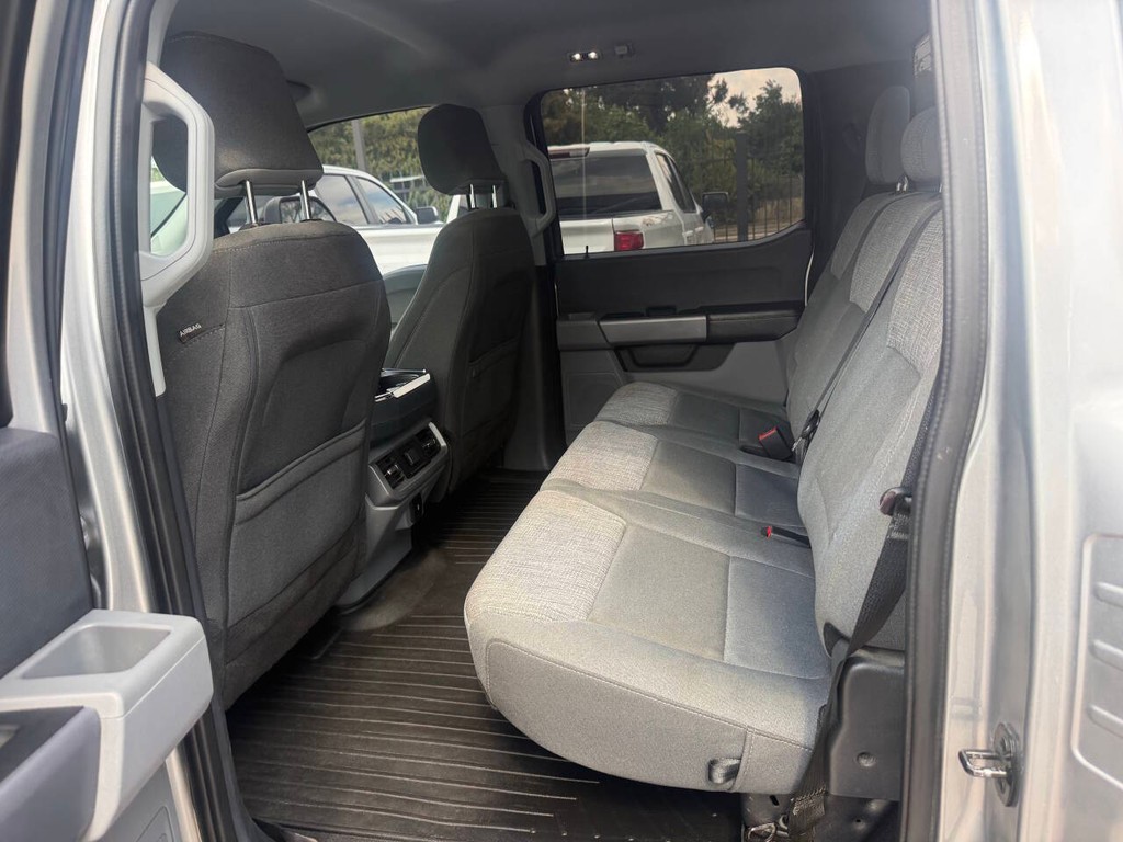 Ford F-150 Vehicle Full-screen Gallery Image 13