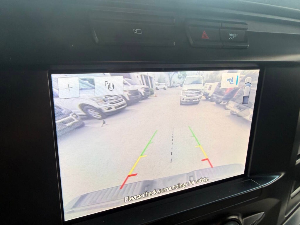 Ford F-150 Vehicle Full-screen Gallery Image 25
