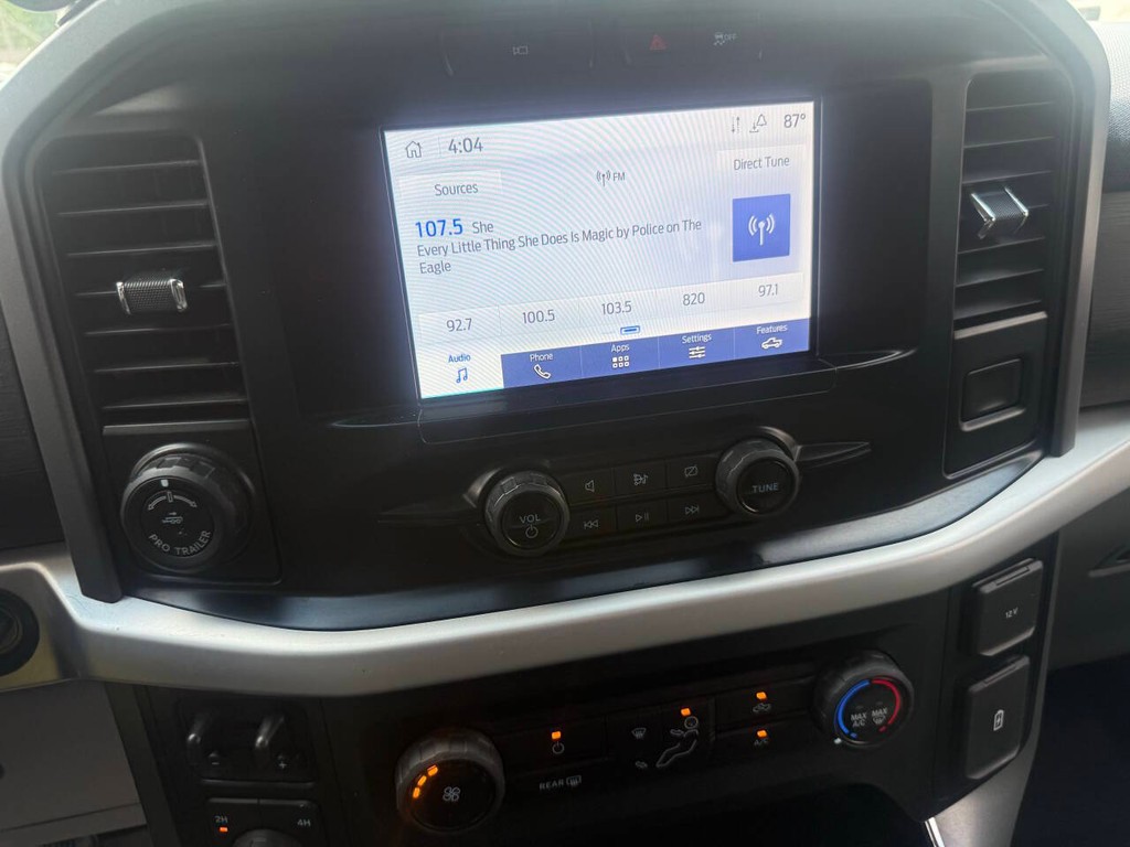 Ford F-150 Vehicle Full-screen Gallery Image 27