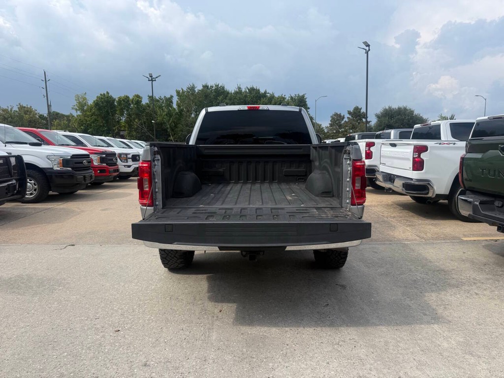 Ford F-150 Vehicle Full-screen Gallery Image 36