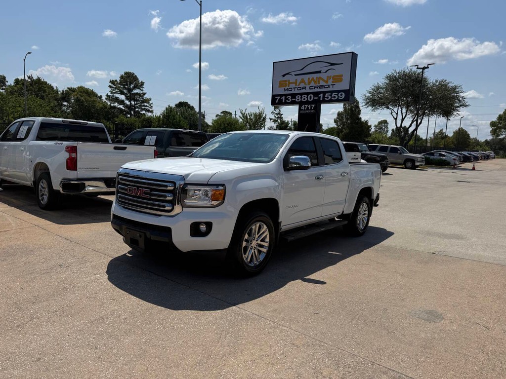 GMC Canyon Vehicle Full-screen Gallery Image 03