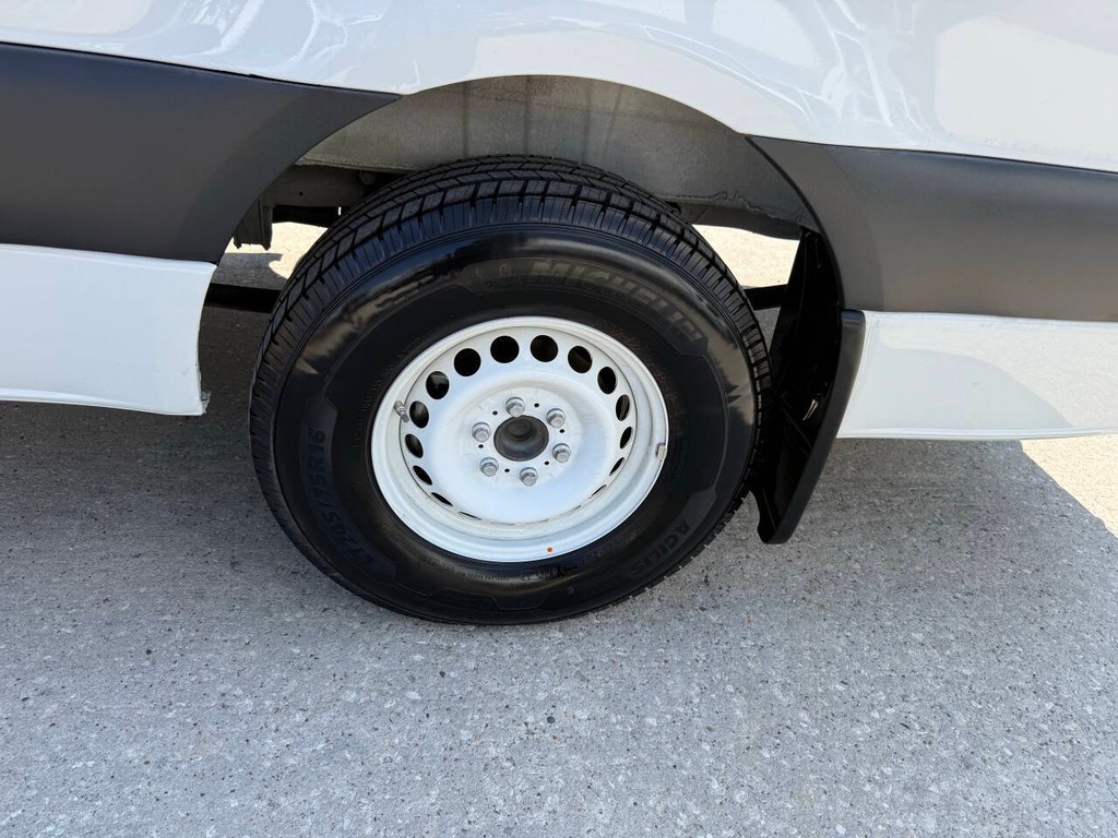 Mercedes-Benz Sprinter Cargo Van Vehicle Full-screen Gallery Image 30