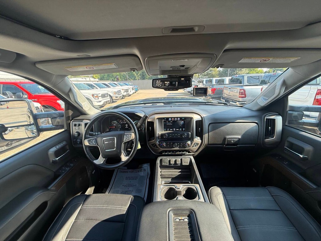 GMC Sierra 2500HD Vehicle Full-screen Gallery Image 18
