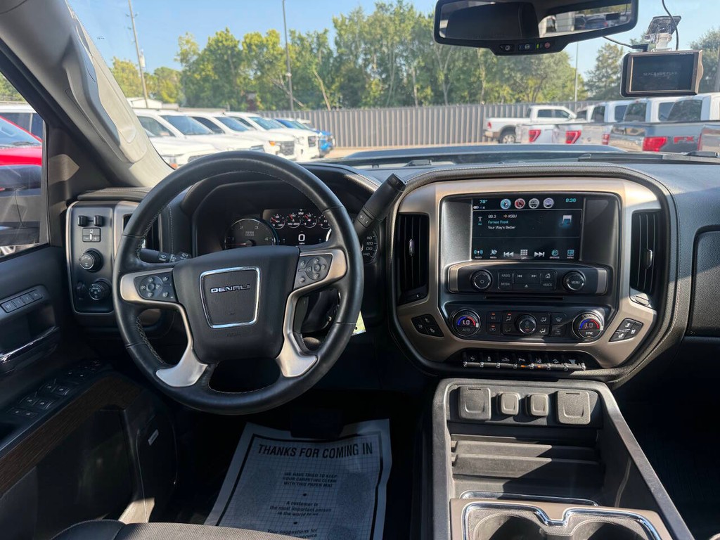 GMC Sierra 2500HD Vehicle Full-screen Gallery Image 21