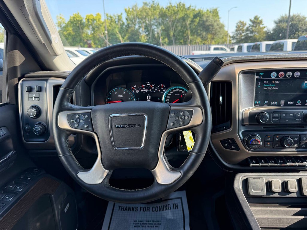 GMC Sierra 2500HD Vehicle Full-screen Gallery Image 23
