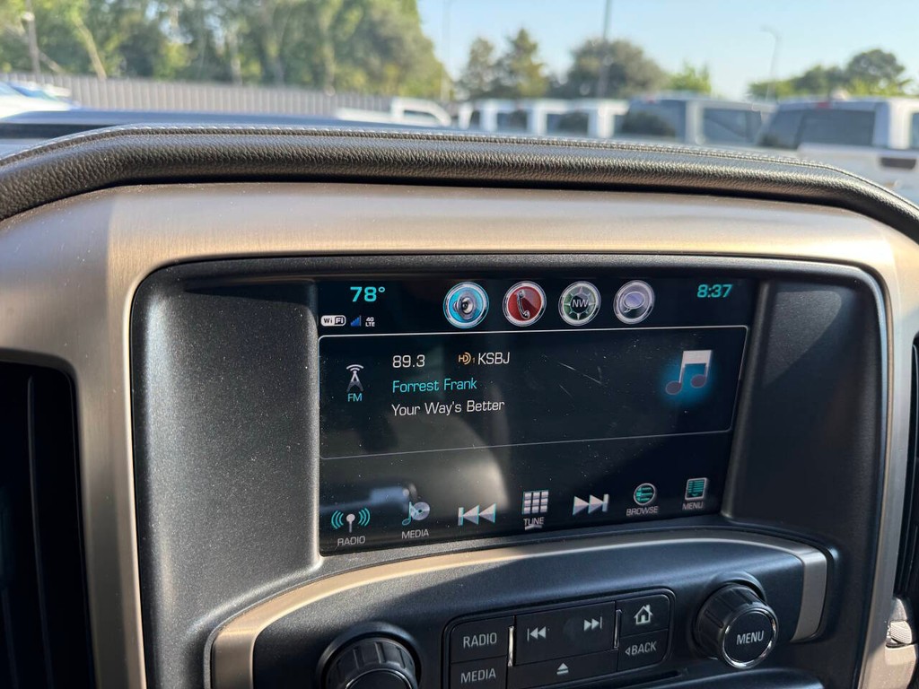 GMC Sierra 2500HD Vehicle Full-screen Gallery Image 26