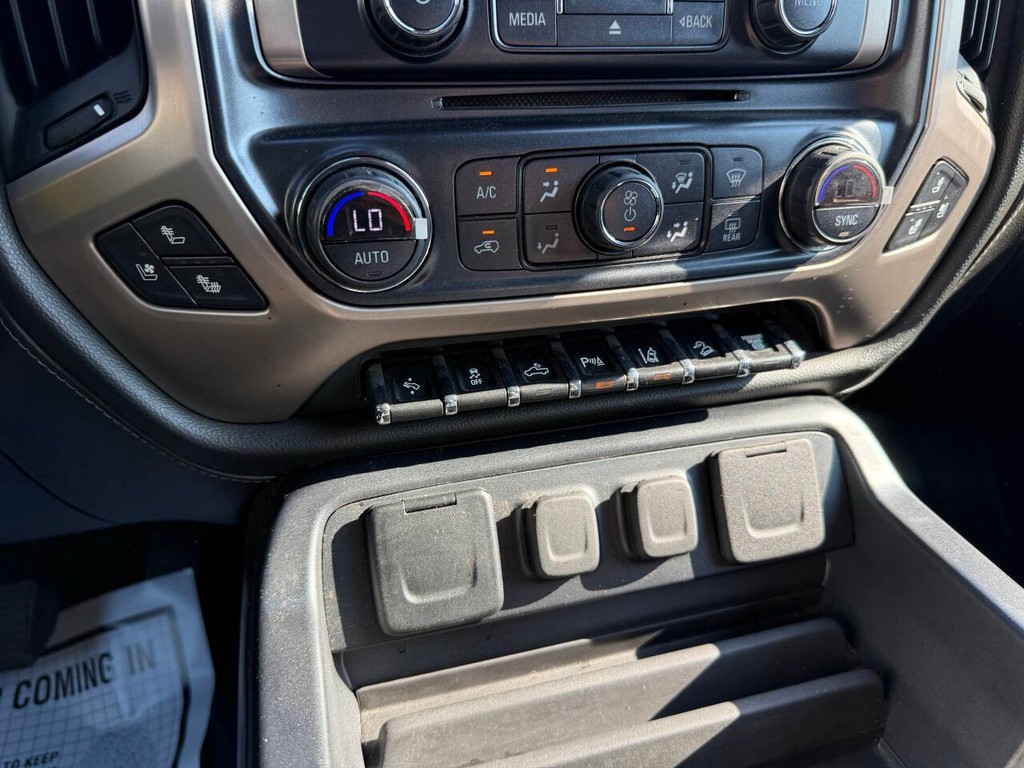 GMC Sierra 2500HD Vehicle Full-screen Gallery Image 30