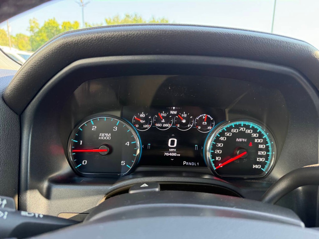 GMC Sierra 2500HD Vehicle Full-screen Gallery Image 34