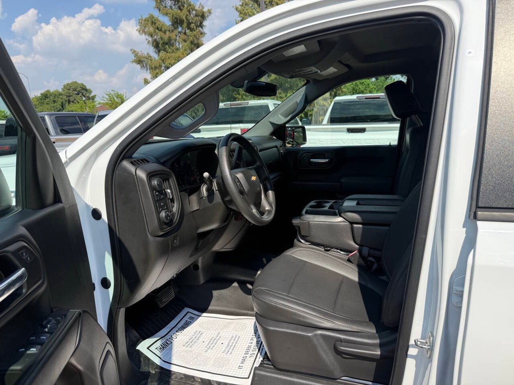 Chevrolet Silverado 1500 Vehicle Full-screen Gallery Image 07
