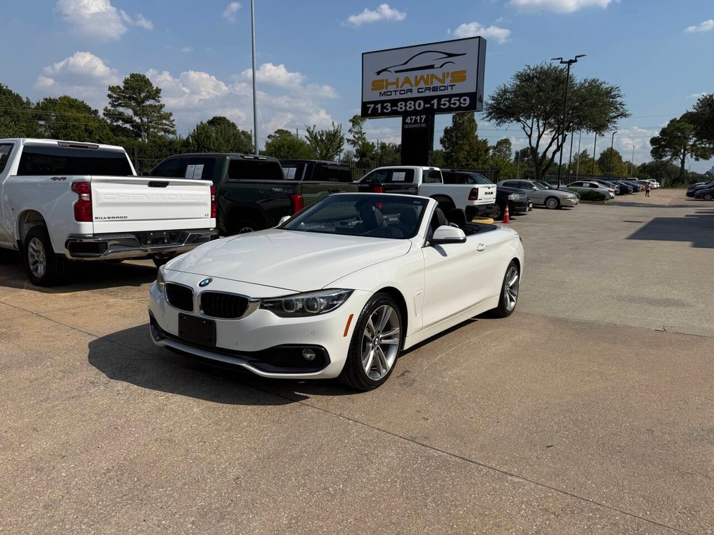 BMW 4 Series Vehicle Full-screen Gallery Image 05