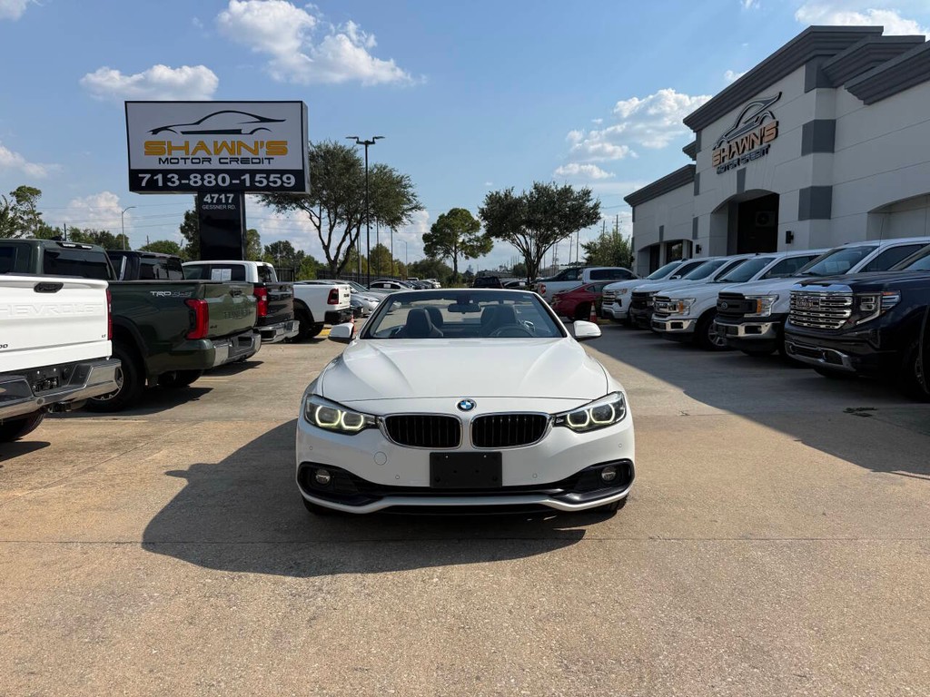 BMW 4 Series Vehicle Full-screen Gallery Image 39