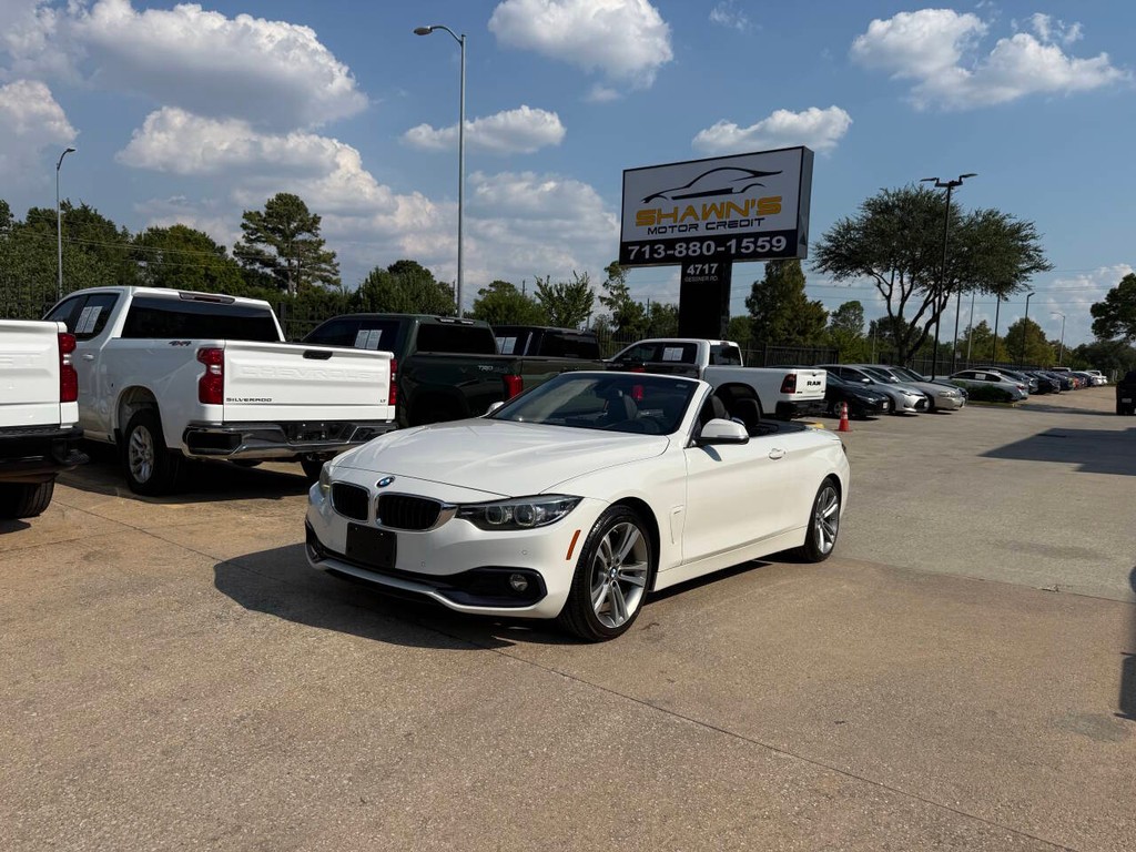 BMW 4 Series Vehicle Full-screen Gallery Image 41