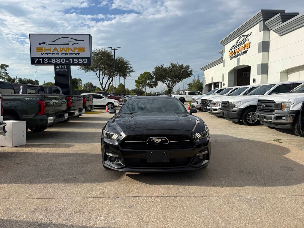 Ford Mustang Vehicle Full-screen Gallery Image 34