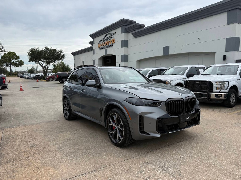 BMW X5 Vehicle Full-screen Gallery Image 02