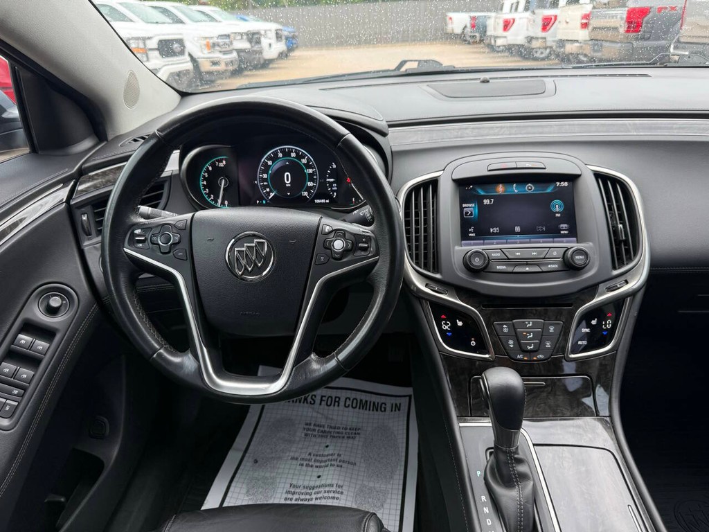 Buick LaCrosse Vehicle Full-screen Gallery Image 21