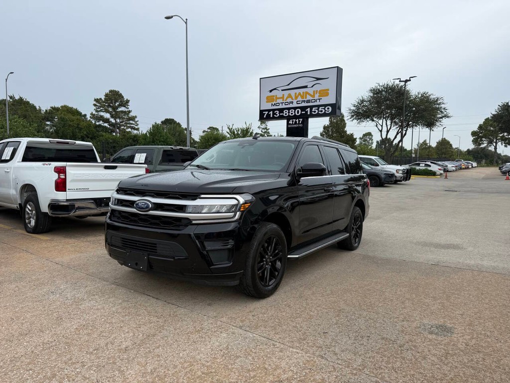 Ford Expedition Vehicle Full-screen Gallery Image 03