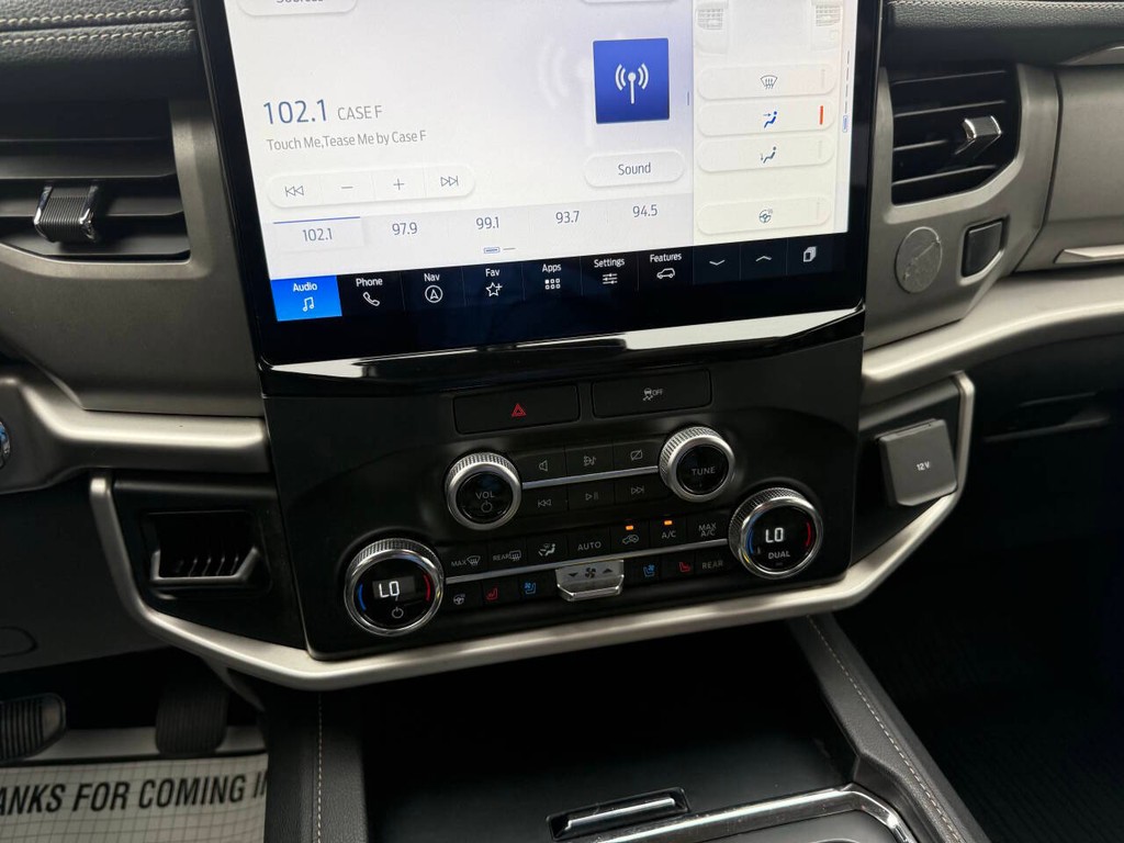 Ford Expedition Vehicle Full-screen Gallery Image 29